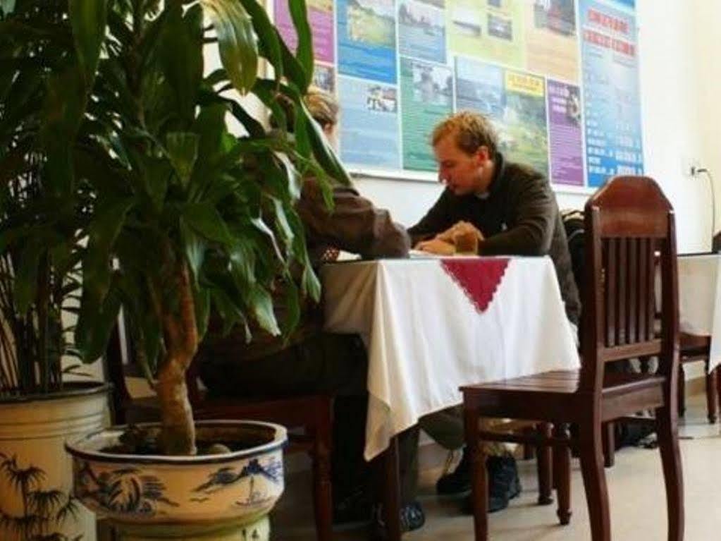 Amigo Hue Hotel Екстер'єр фото